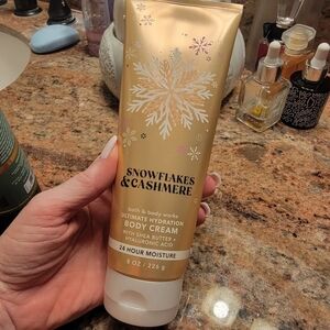 Bath & Body Works Hydration Cream